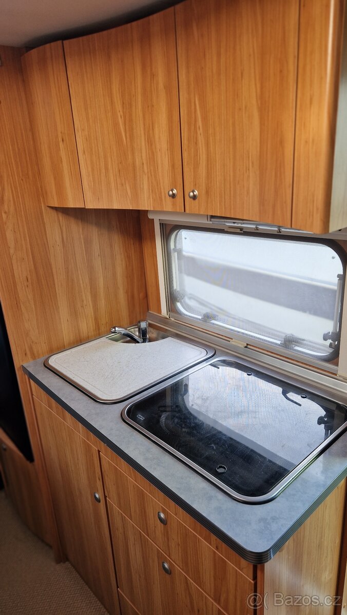 KARAVAN BÜRSTNER FLIPPER 495TK - 11