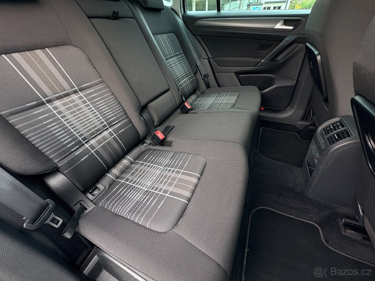 VW Golf 7 SPORTSVAN LOUNGE 2.0 Tdi 110kw/150ps Závěs Alu - 11