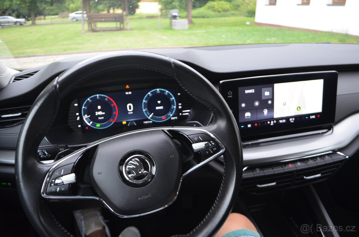 PRODÁM ŠKODA OCTAVIA COMBI IV 2.0TDI 150PS DSG 2022 - 11