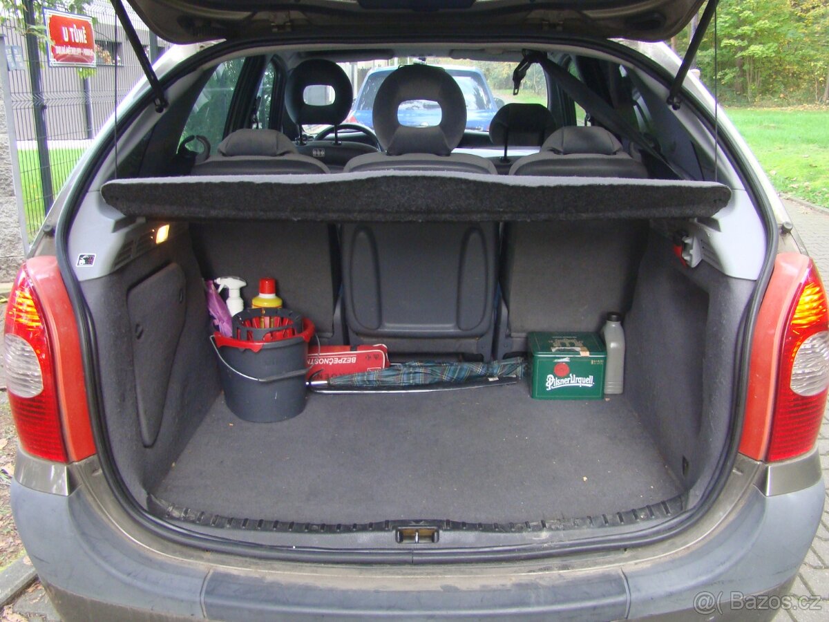 Citroën Xsara Picasso 1.6i ČR KLIMA - 11