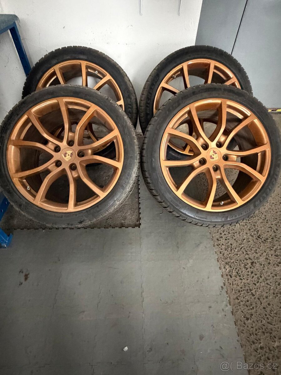 Porsche Cayenne Turbo - 11