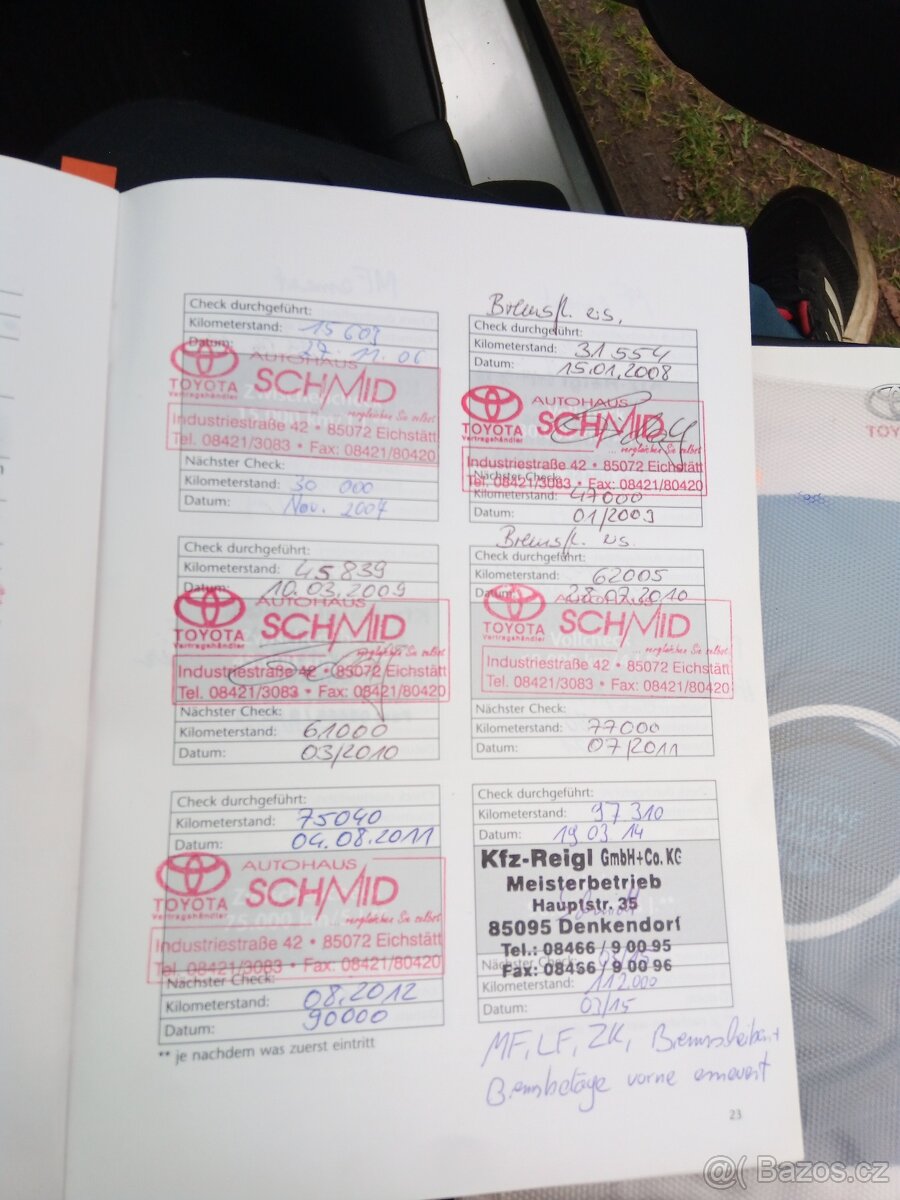 Toyota Corolla Verso 1.8i - 11