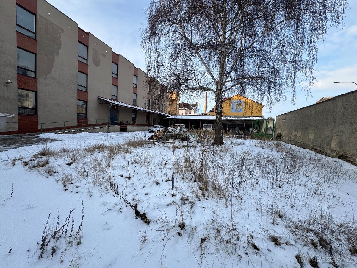 Pronájem nebytových prostor - 11