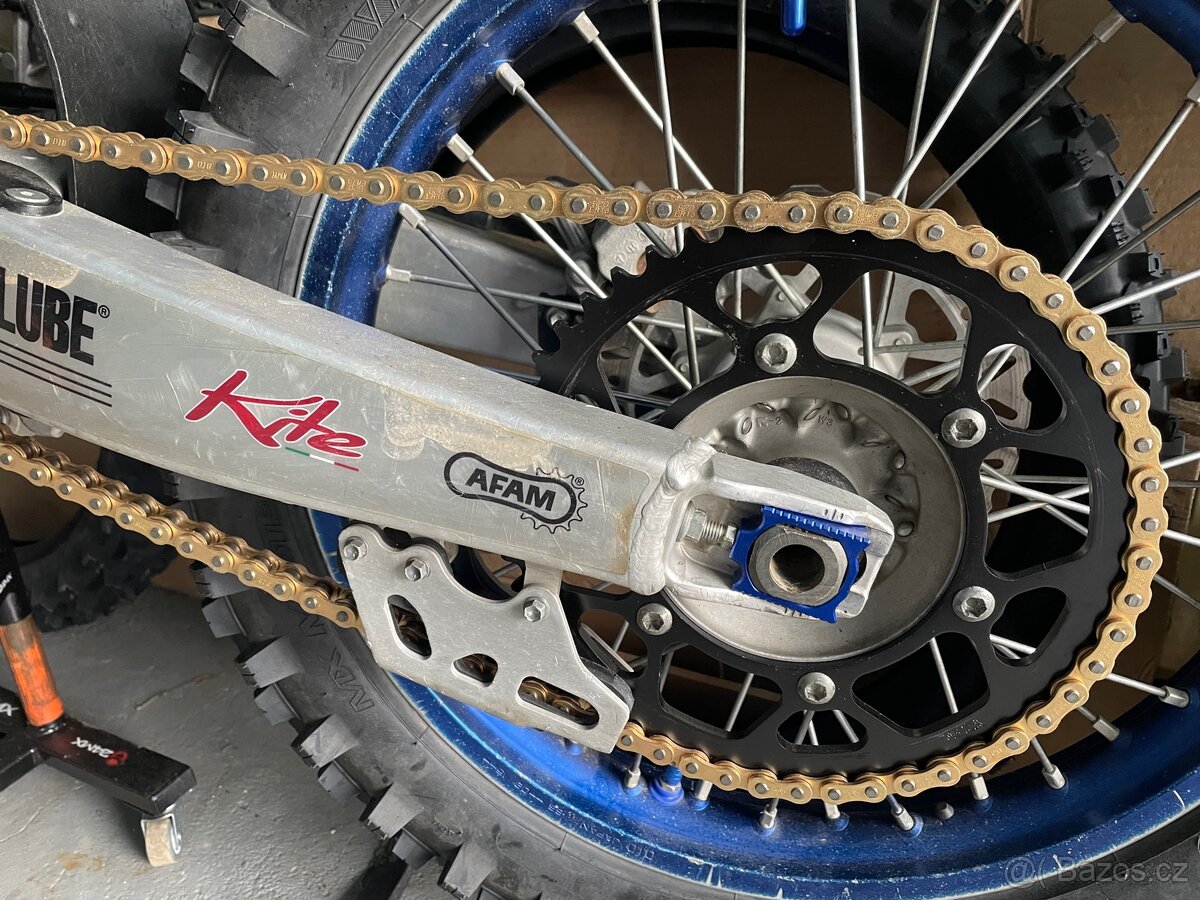 Yamaha YZF 450 - 11
