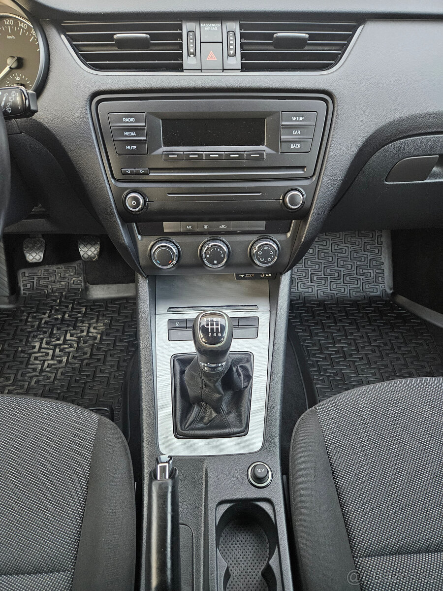 Škoda Octavia 3 1.2 TSi 77 kW - 11