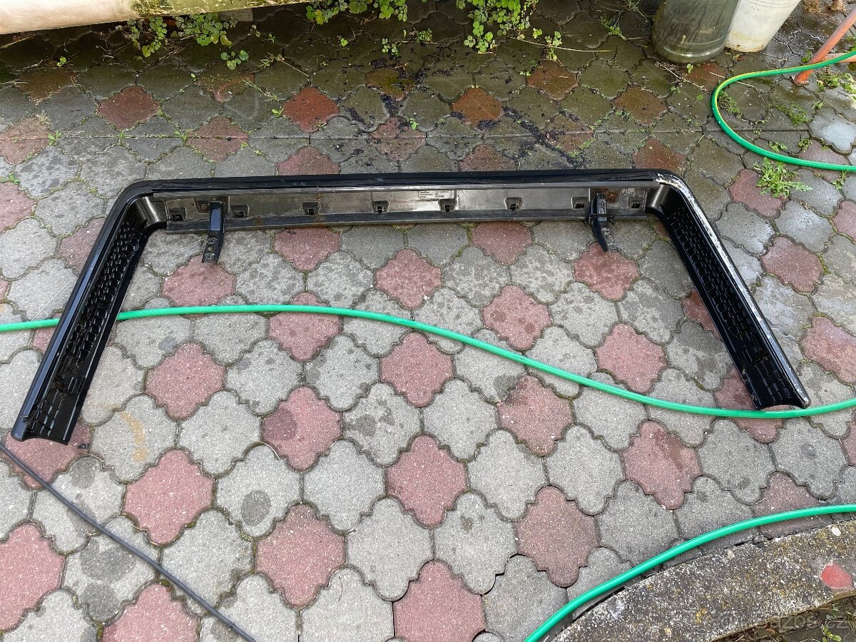 Nárazník Audi 100 doutník - 11