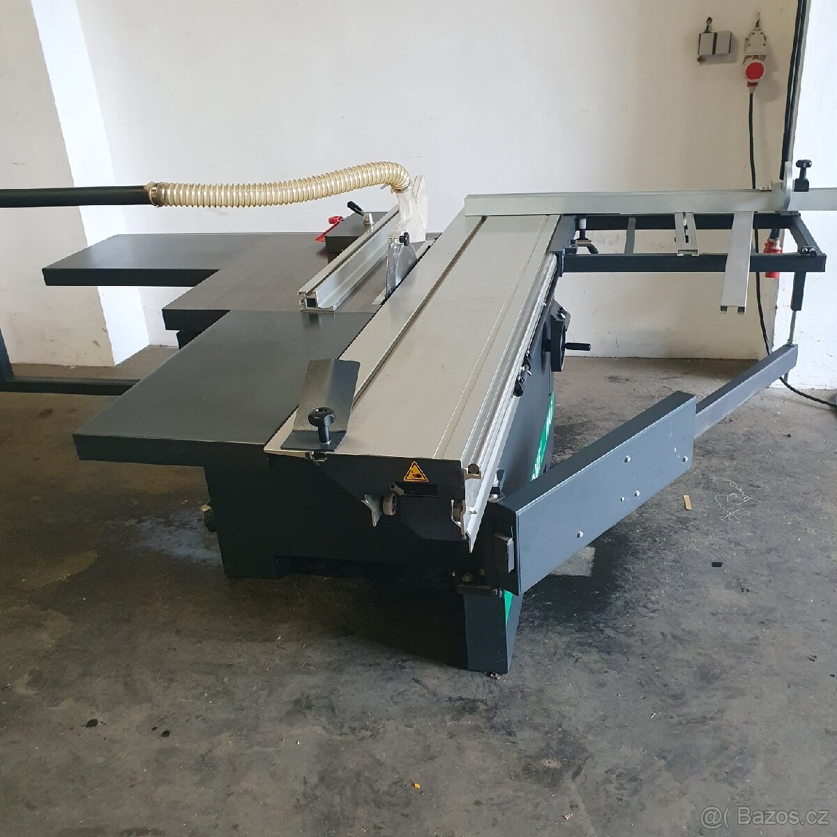 Formátovací pila Altendorf WA6 - 11