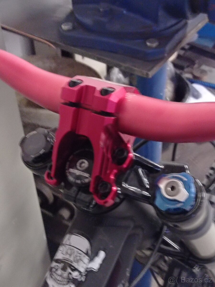 Prodám DOWNHILL kolo MONGOOSE BOOTR ELITE - 11