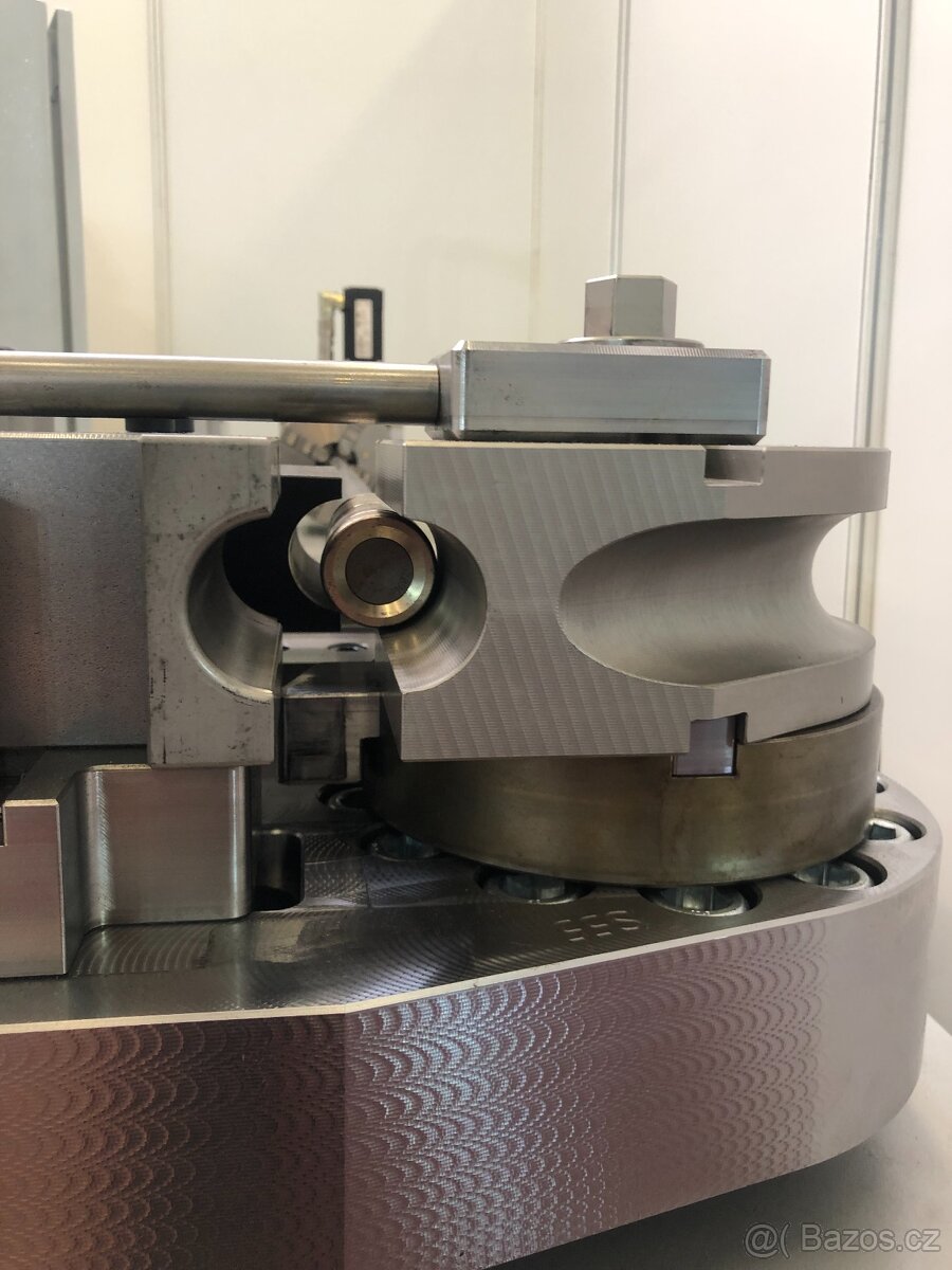 Ohýbačka trubek a profilů trnová S55-2000/5,2 - 11