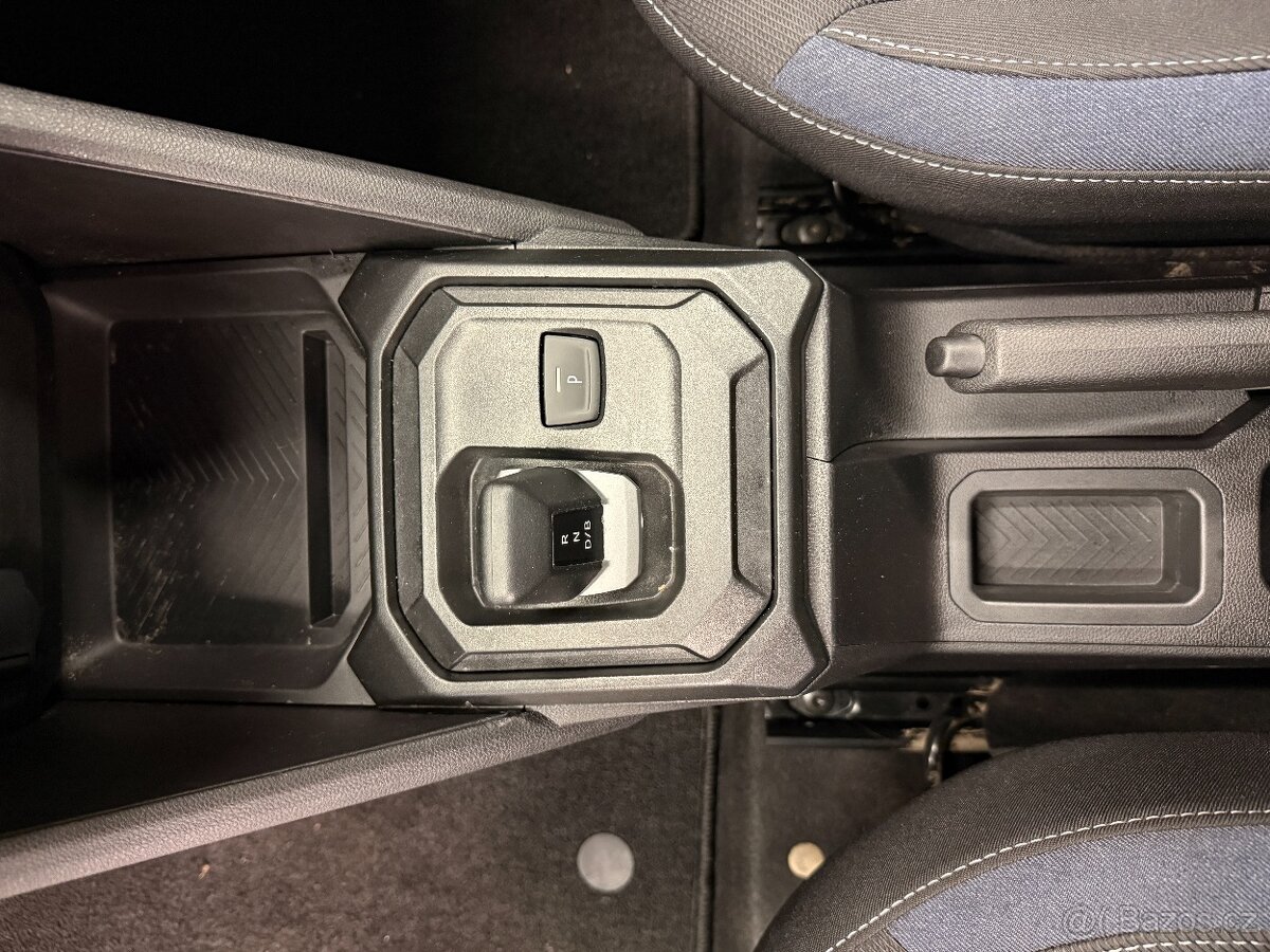 Dacia Duster III E-Tech Hybrid 1.6 l 69 kW - 11