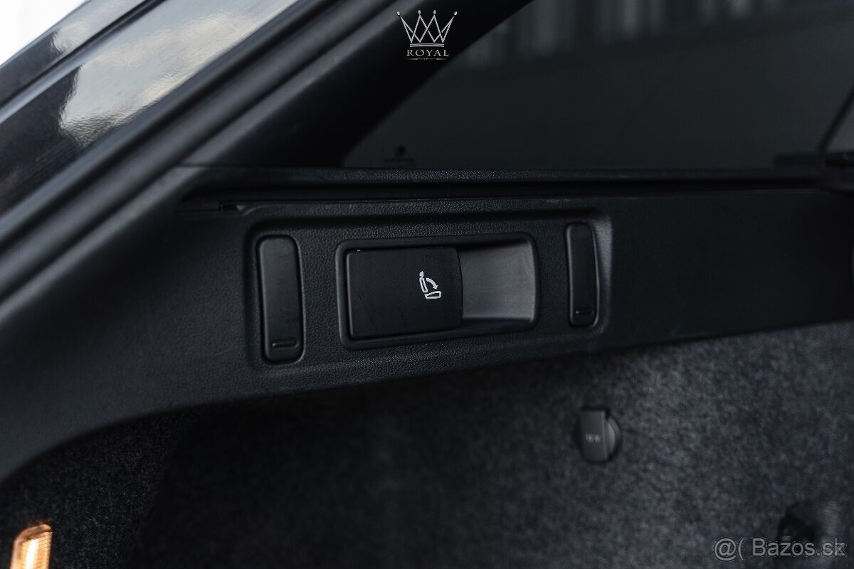 Škoda Octavia Combi 2.0 TDI DPF RS 4x4 DSG - 11