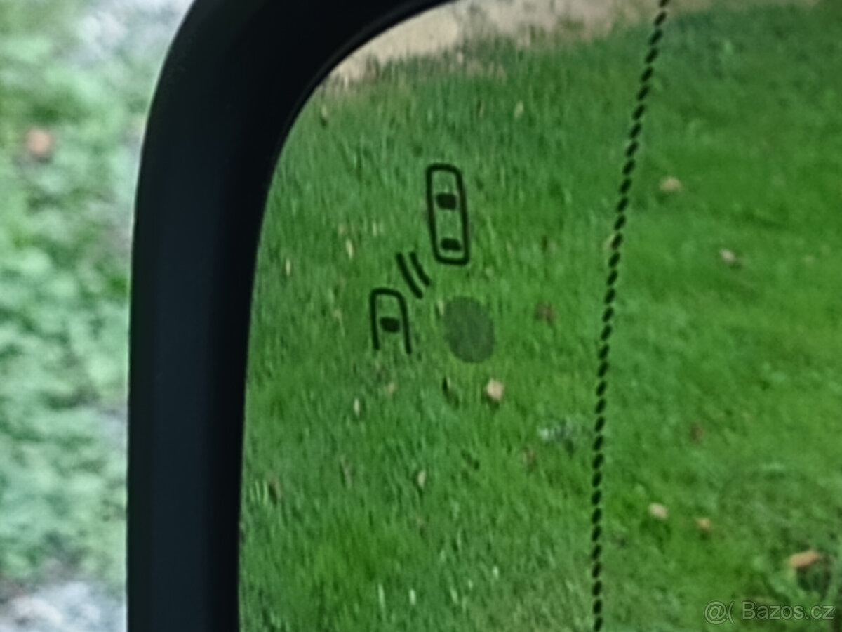 Ford Transit Connect Kombi, najeto 54.050 km - 11