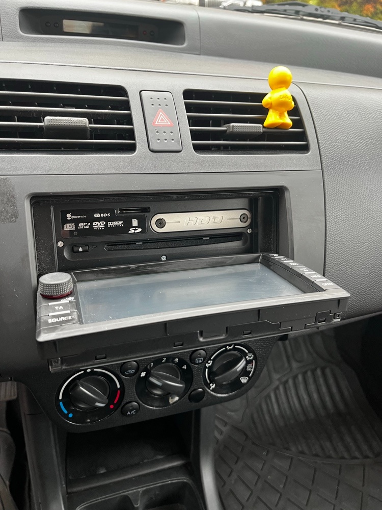 Suzuki Swift 1.5 (75 kW) – 100th Anniversary Edition - 11