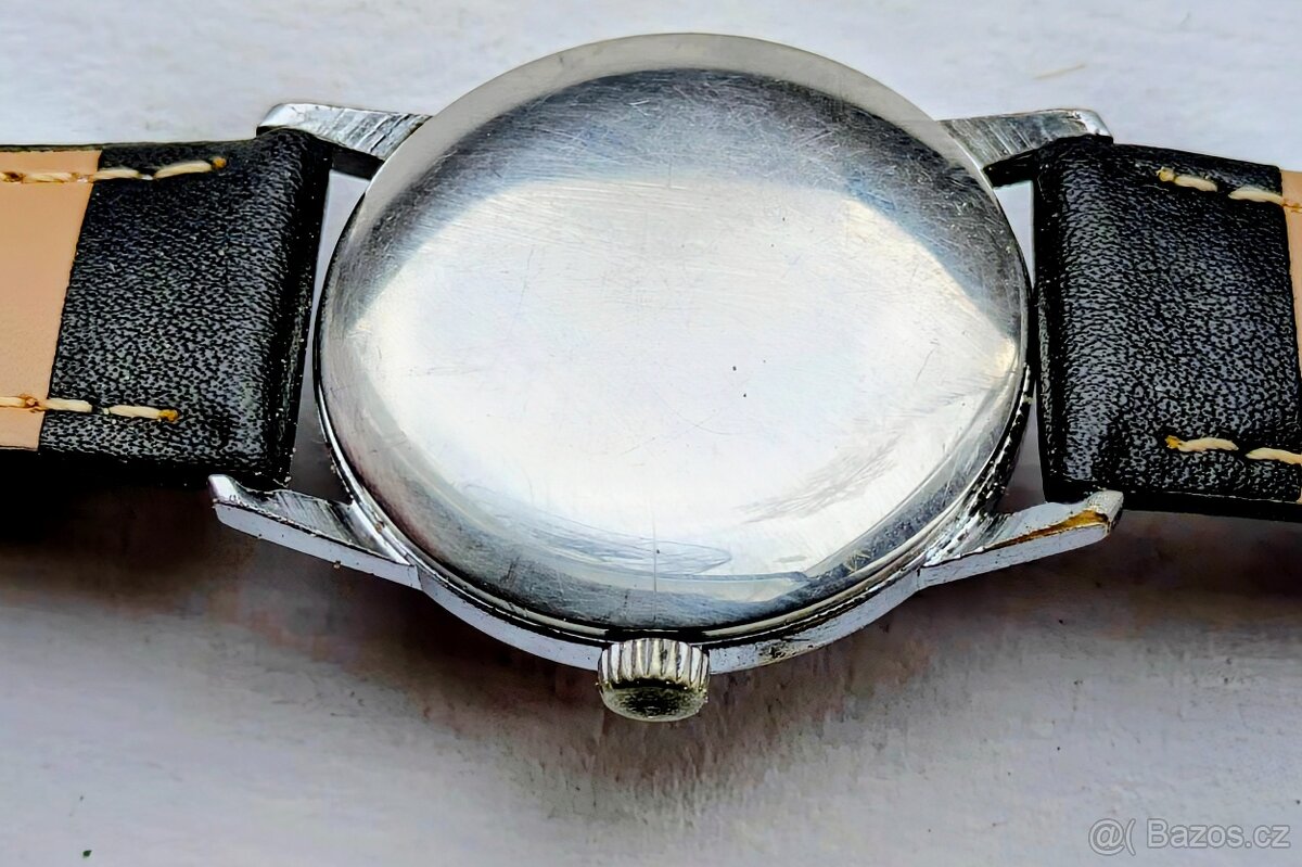 Hodinky PRIM ČERVENÉ Typ 66 228 1 - KRÁSNÝ STAV - 11