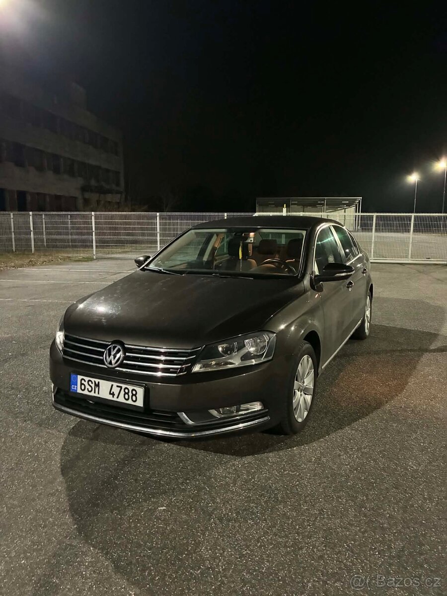 Auto Volkswagen passat B7 - 11