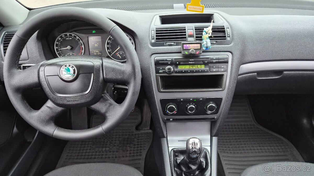Octavia II 1,6 TDi Pěkná - pravidelný servis DPH - 11