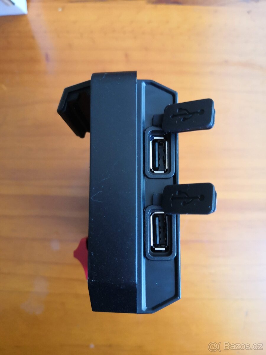 Adaptér telefonu namísto navigace BMW. - 11