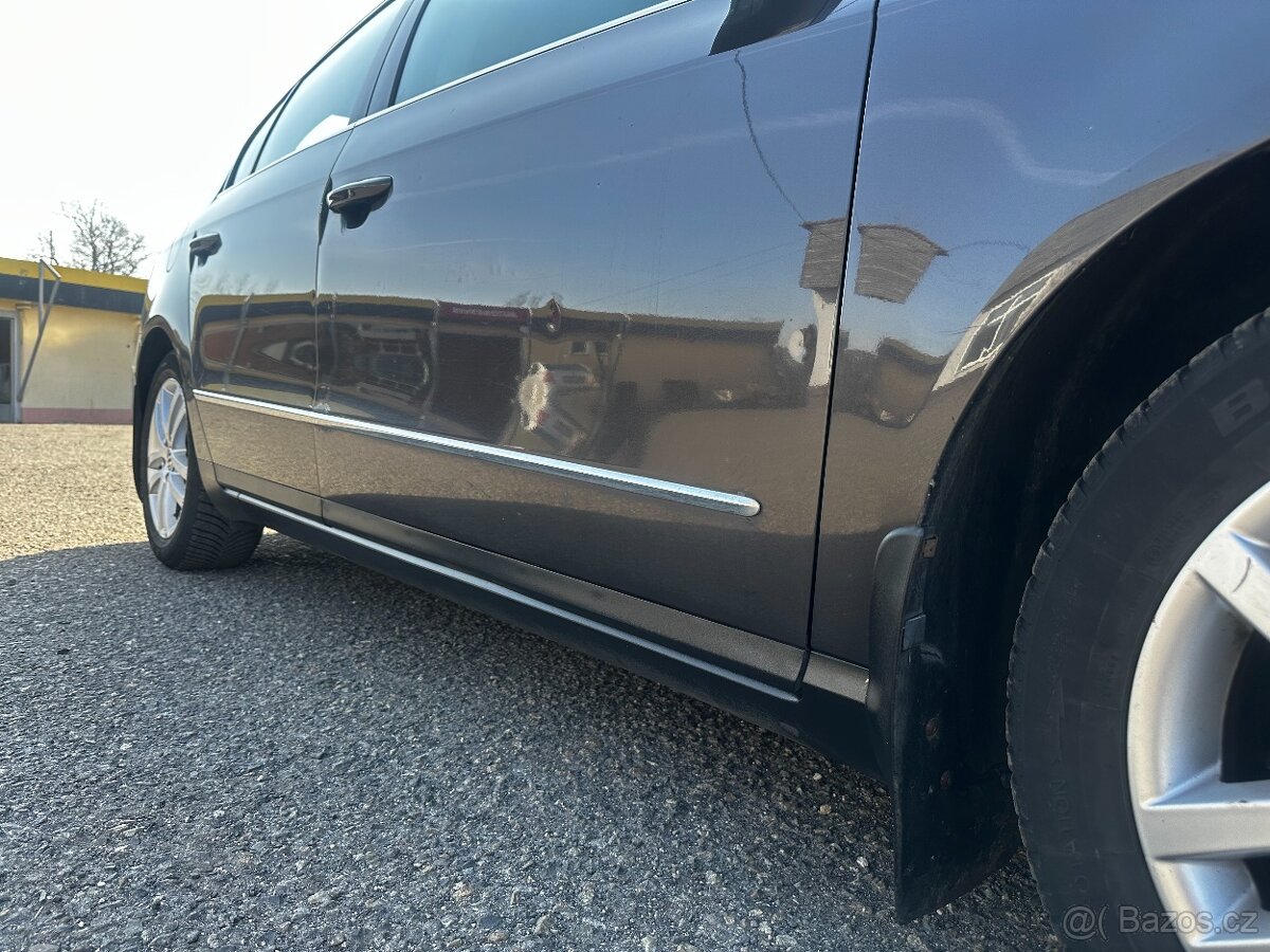 VW PASSAT 2,0FSI - PO SERVISE - PŮVOD ČR - UDRŽOVANÝ STAV - 11
