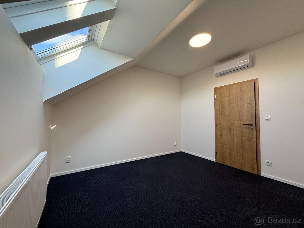 PRONÁJEM KANCELÁŘSKÉHO KOMPLEXU O CP CCA 181,57 M2 V BRNĚ - 11