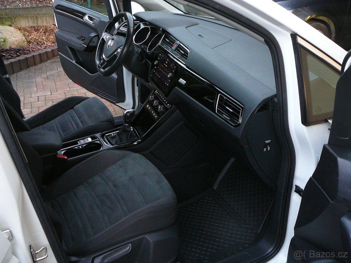VW TOURAN 1.4 TSI 110KW DSG+F1 R-line FULLED NAVI ACC KAMERA - 11