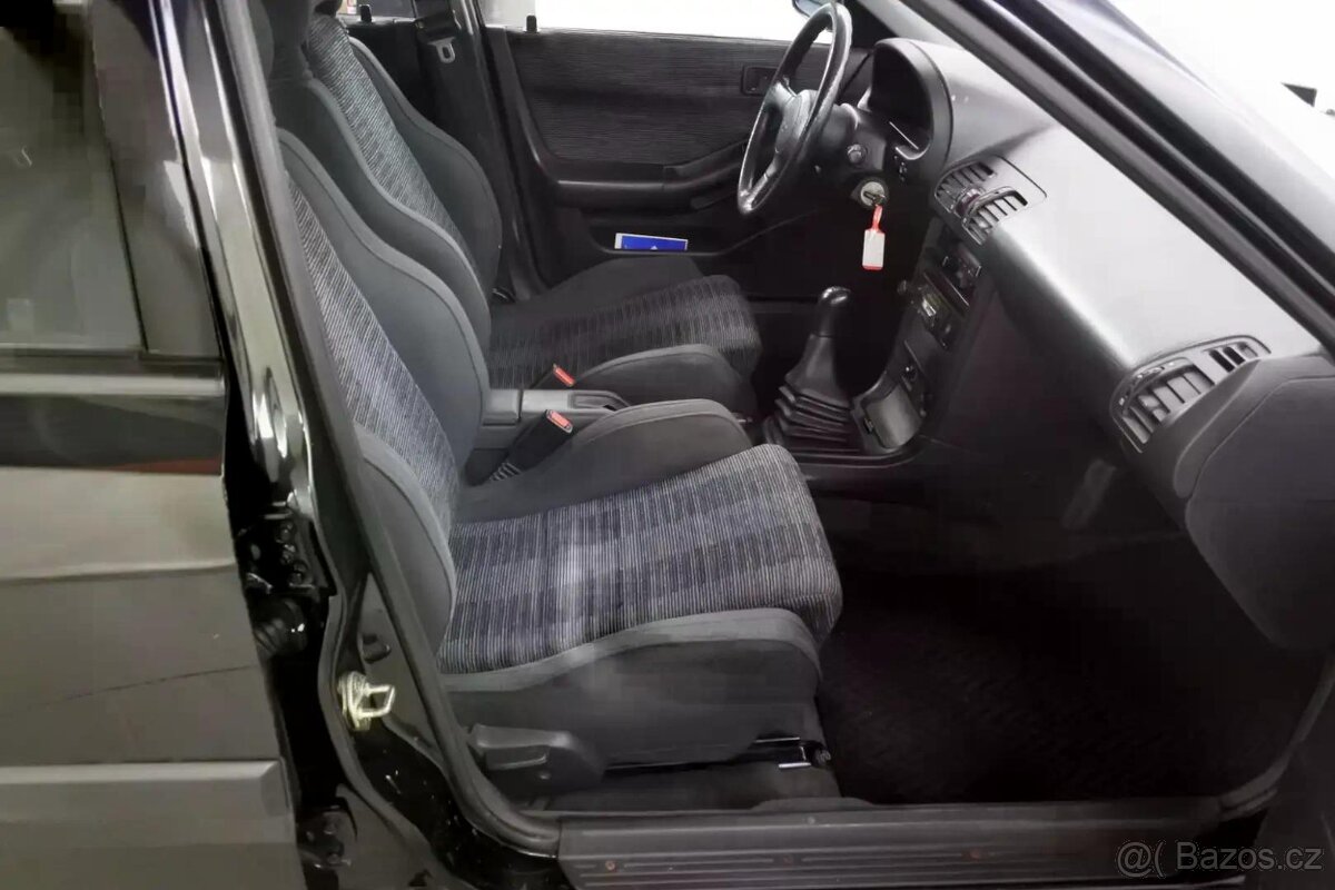 Mazda 323F BG GT - 11