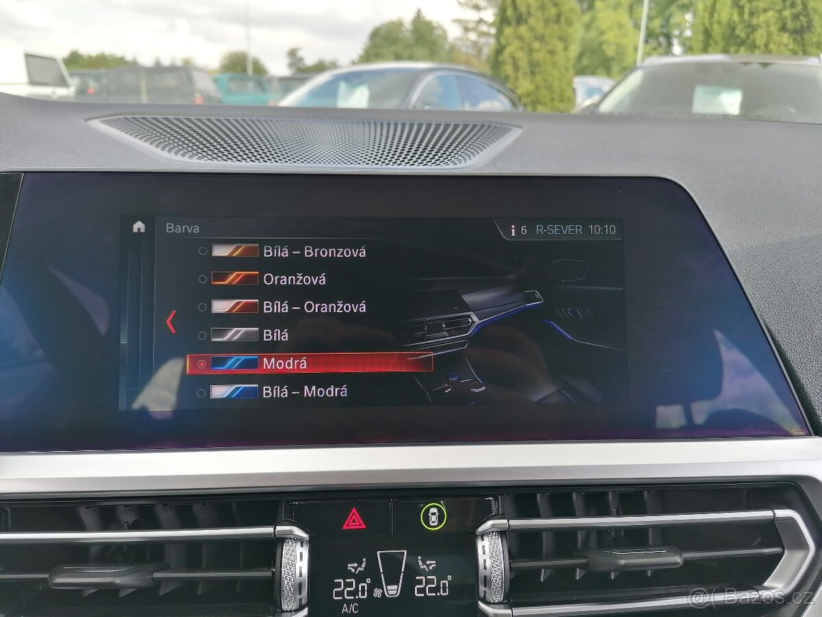 BMW Řada 3 2.0 318D A/T,Kůže,Ambient. - 11