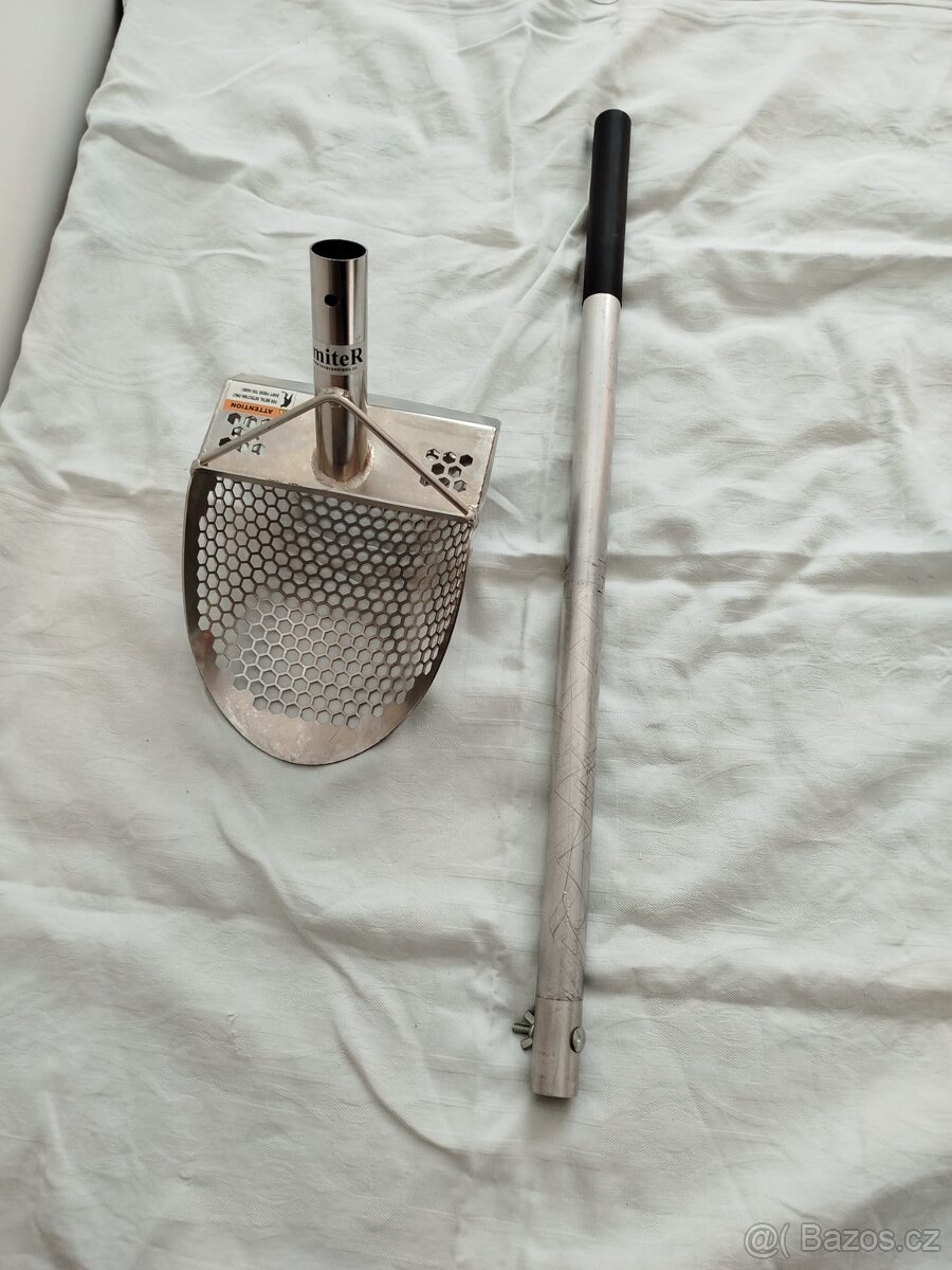 Detektor kovu Minelab Equinox 800 - 11