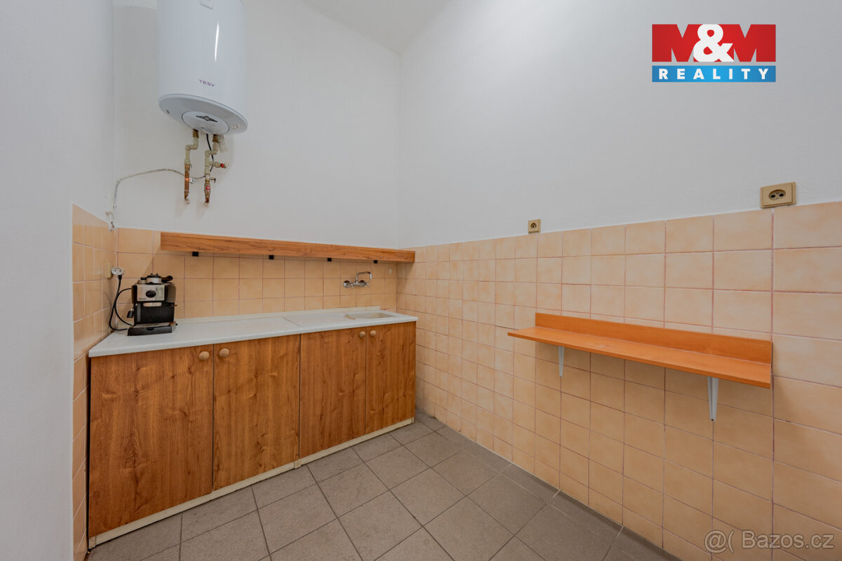 Prodej obchodního objektu, 200 m², Šarovy - 11