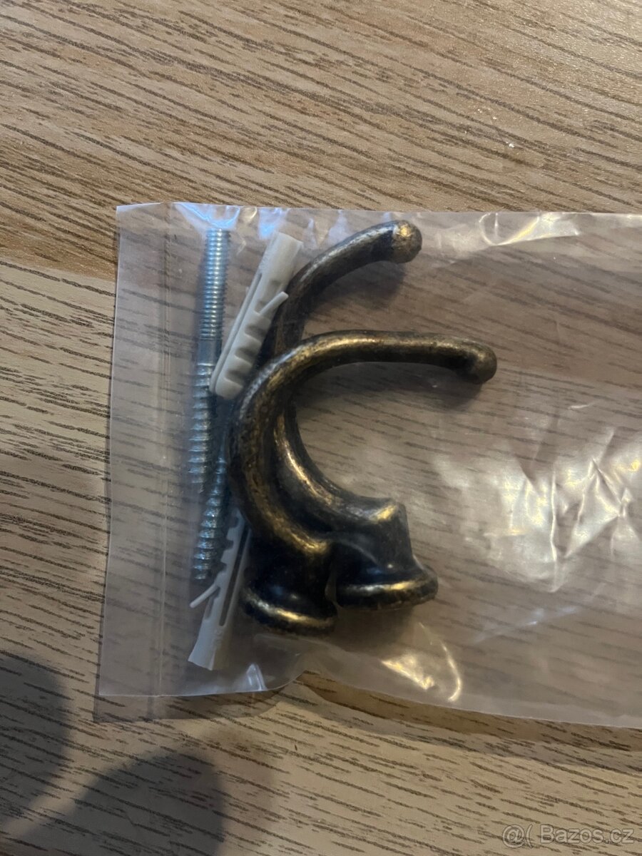 Templářská sekera s nástěnným držákem - 11