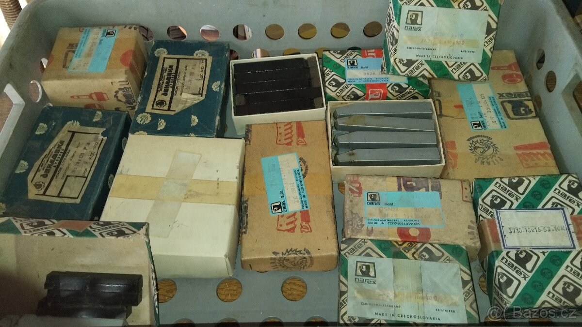 Soustruh-nože, frézy, příslušenství. - 11