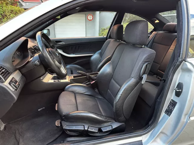 BMW E46 320 Ci Coupé R6 125kW Kůže ALU R17 Manuál - 11