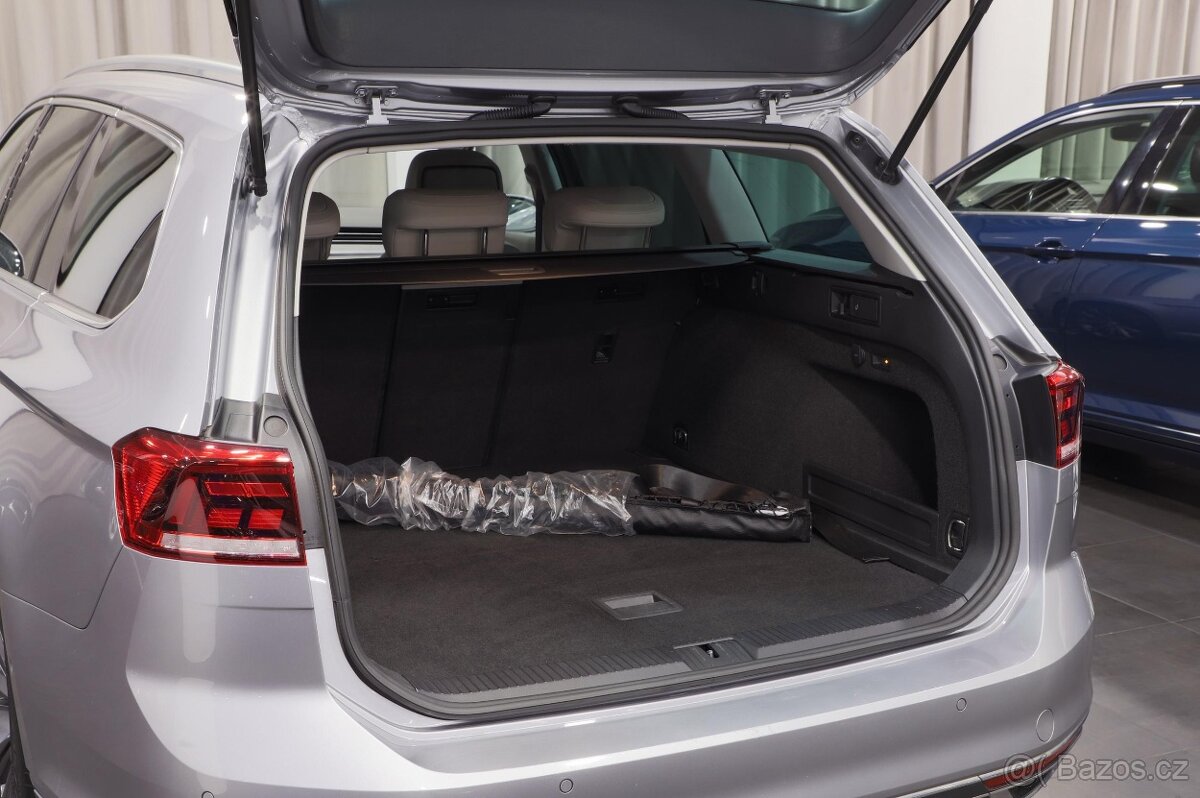VW Passat GTE Variant 1.4 TSI 160kW DSG - záruka Autodraft - 11