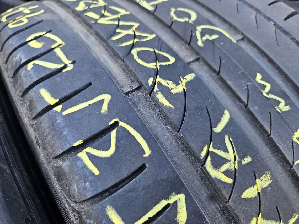 255/35R20 - 11