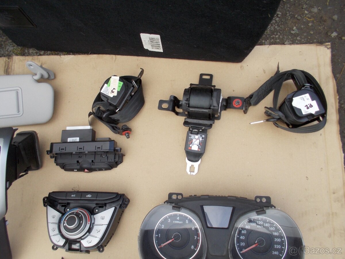 Díly 2. Hyundai ix20 2010-2015 - 11