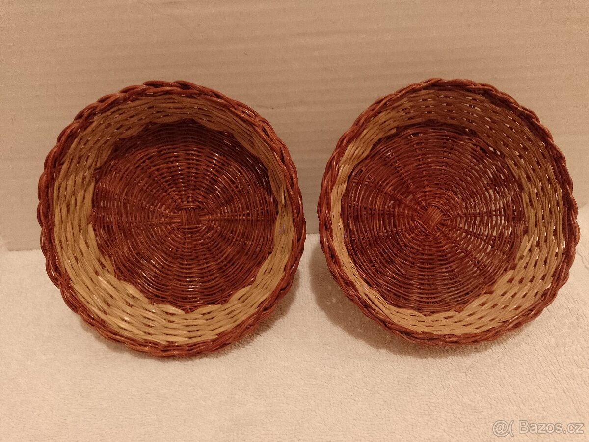 Misky ze šustí a proutí - 11