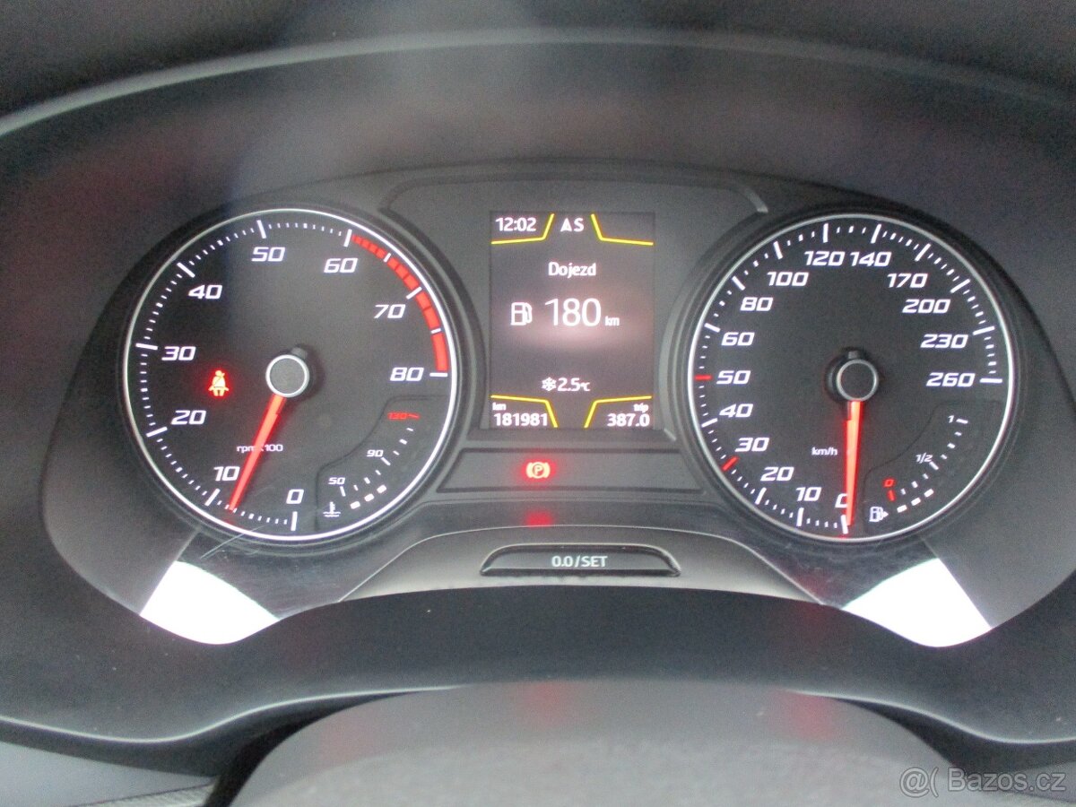 Seat Leon 1.4TSi 92kW ST STYLE VE VÝBAVĚ L+Z pneu 2017 - 11