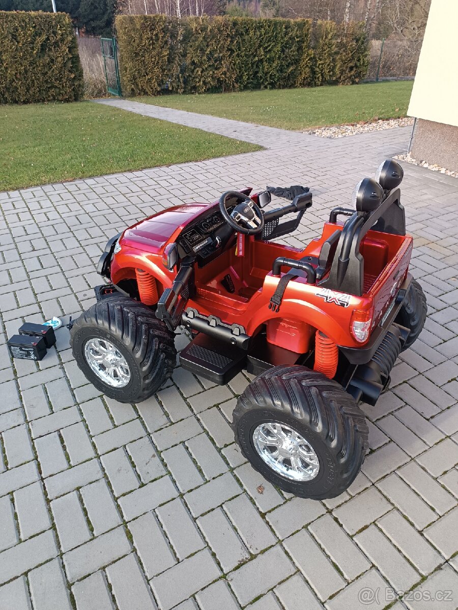 Dětské elektrické autíčko - 11