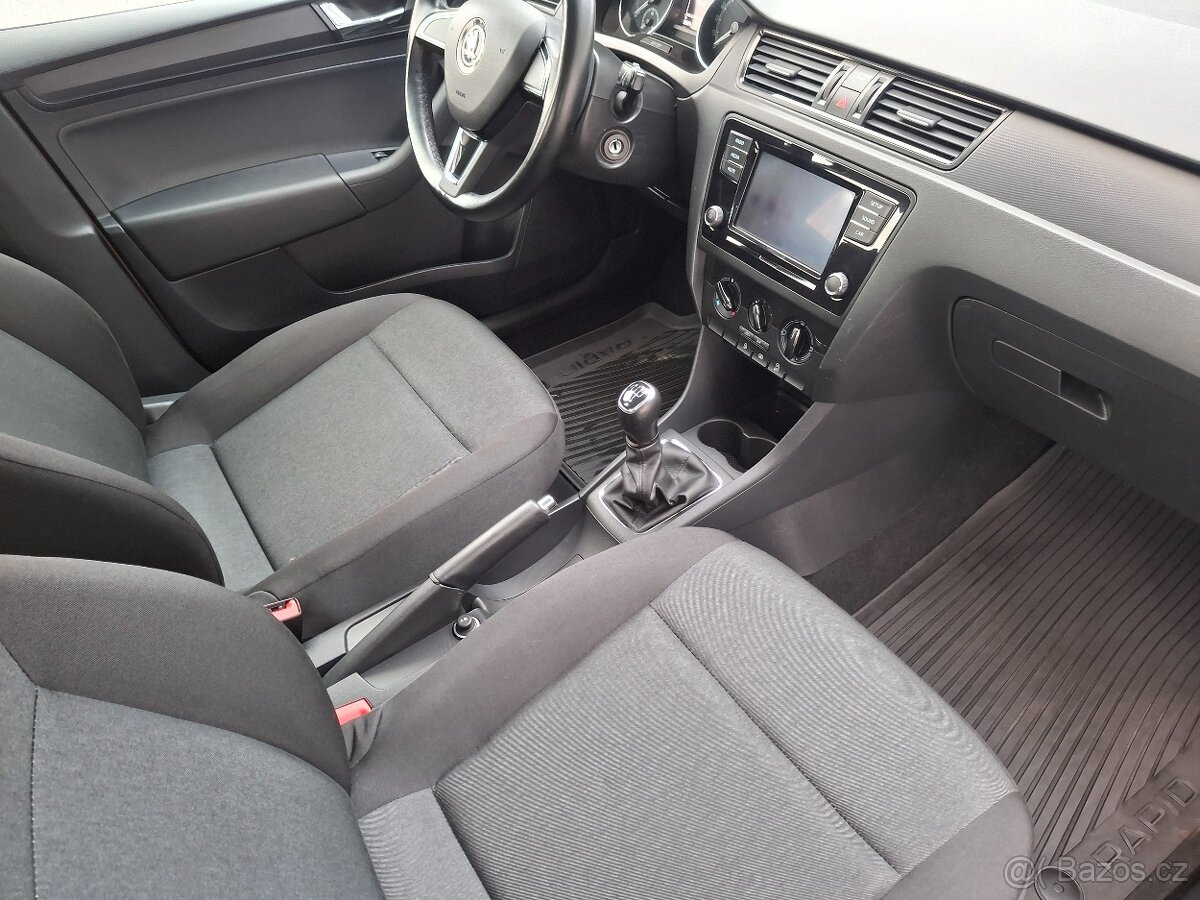 ŠKODA RAPID SPACEBACK 1.0TSI 70kw - 11