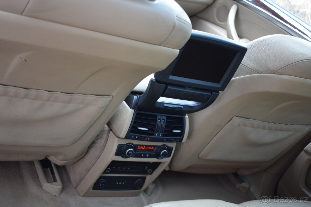 BMW X5 3.0Si/KŮŽE/DVD/ANDROID/TAŽNÉ/ - 11