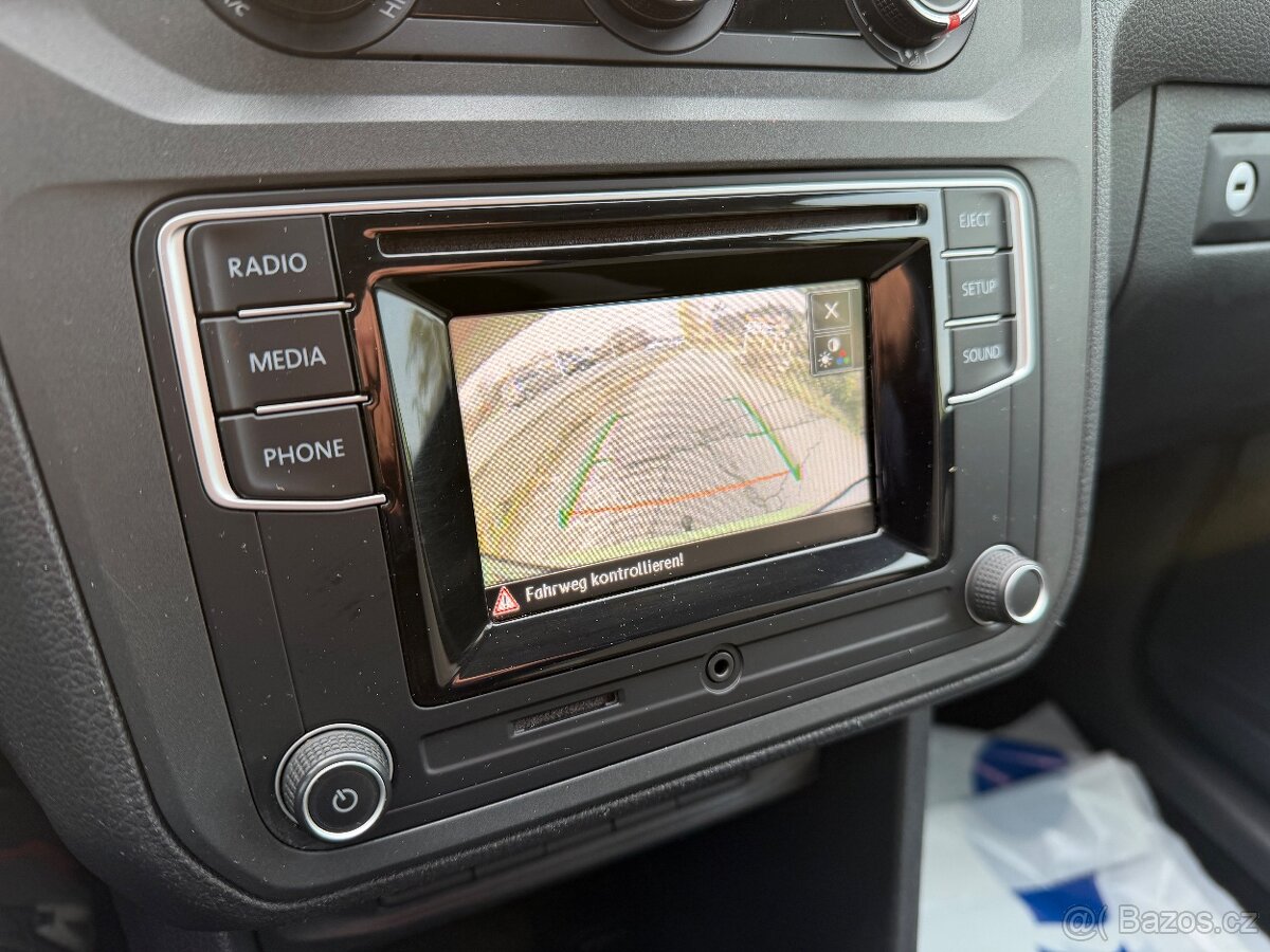 VOLKSWAGEN CADDY 2,0 TDI 4x4 - 90 KW, TOP STAV, TAŽNÉ - 11