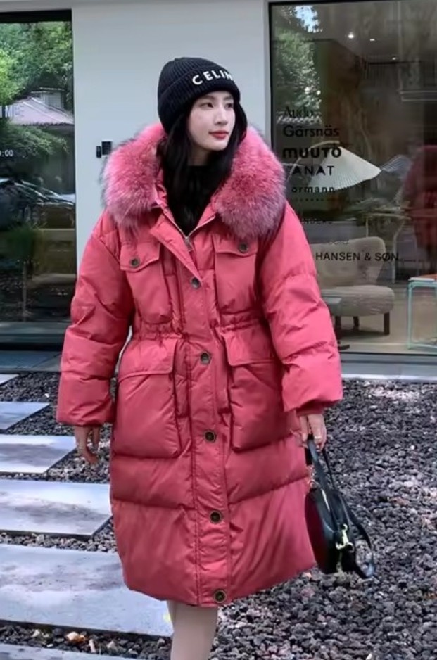 Prošívaný péřový kabát nový - 11