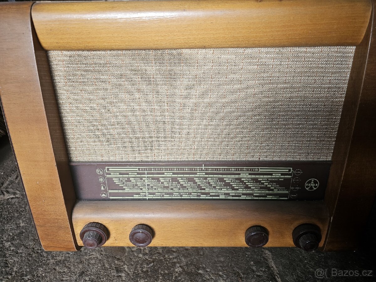 Retro rádio Tesla - 11
