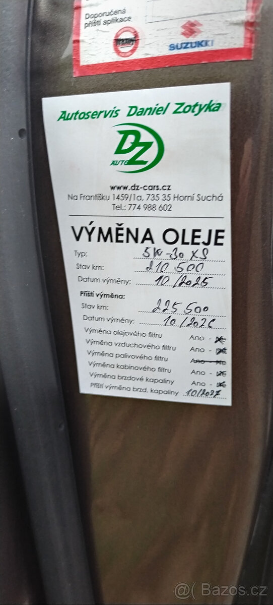 Suzuki Grand Vitara 2.4 benzín - 11