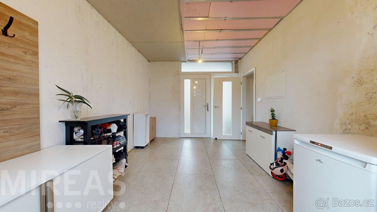 Sovínky, pronájem RD 4+1, 148 m2, na pozemku 692 m2, okr. Ml - 11