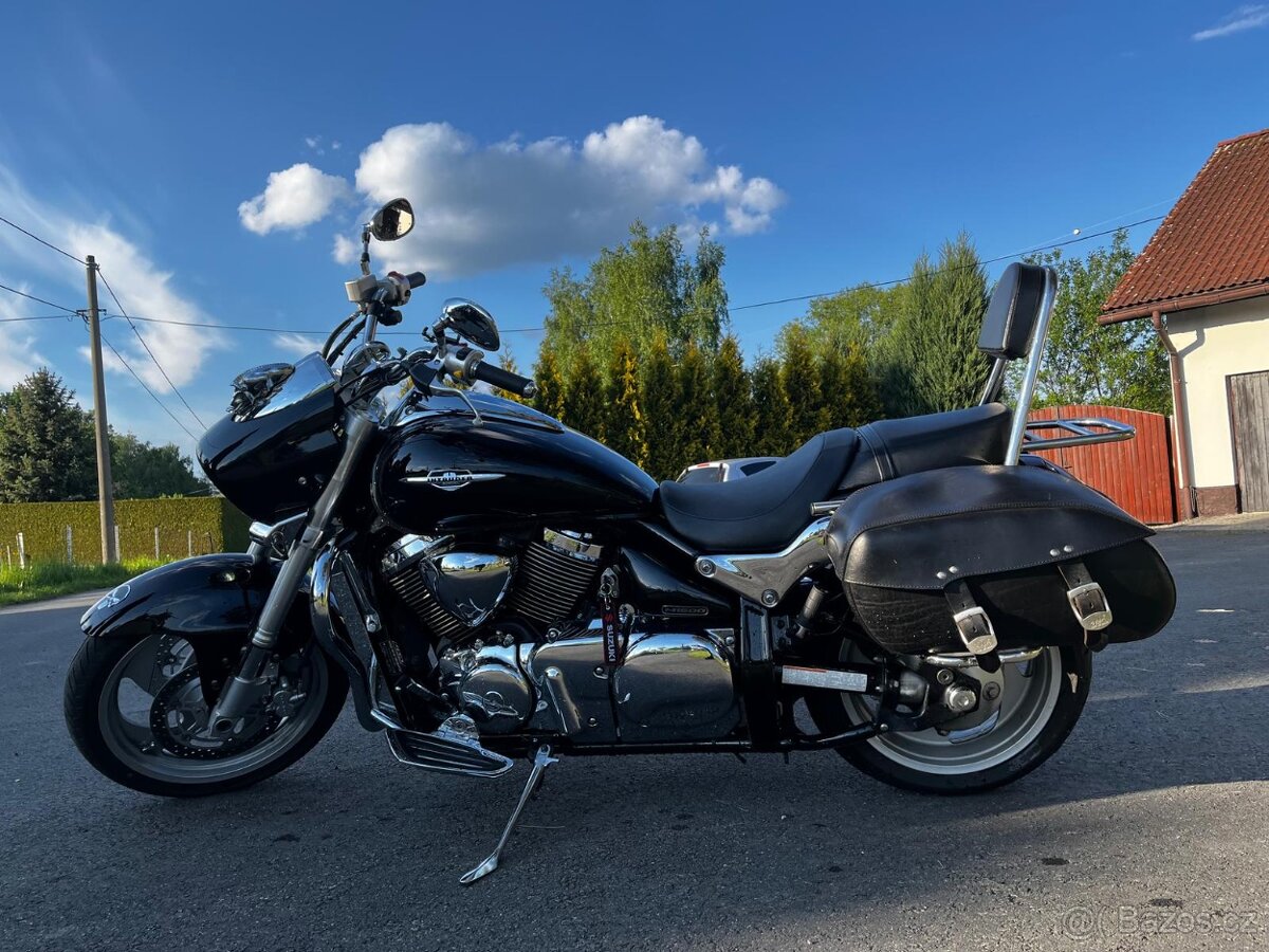 Suzuki Intruder M1500/Boulevard - 11