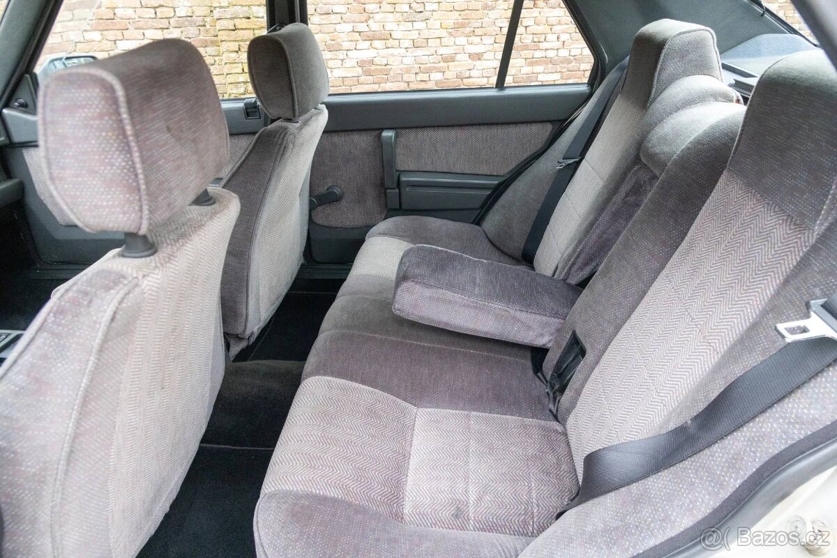 Alfa Romeo 75 2.0 Twin Spark 1988 - 11