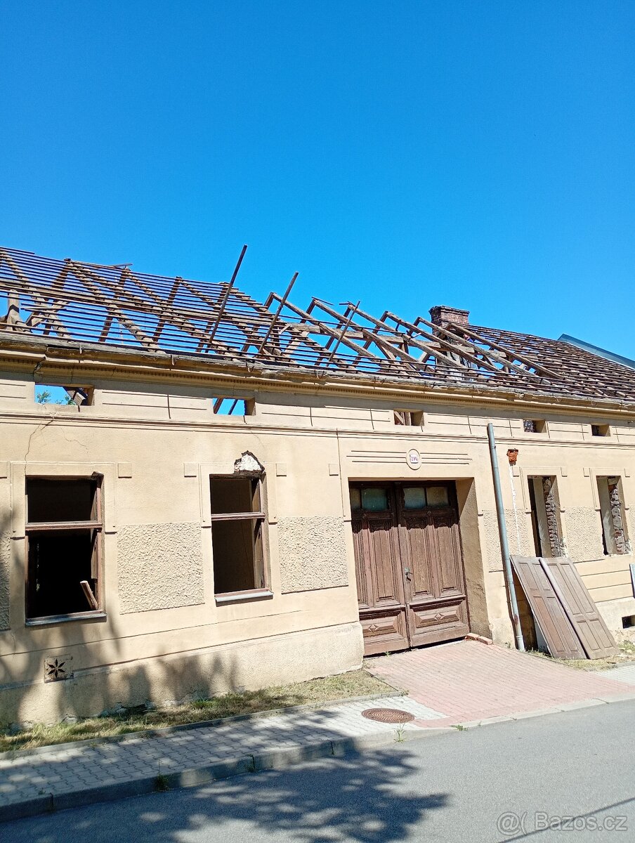 Máme zájem o staré trámy ze starých objektů - 11