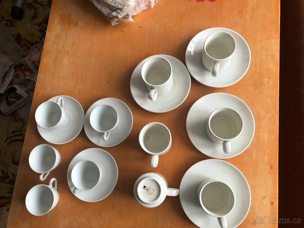 Kávové šálky s podšálky - malé - 11