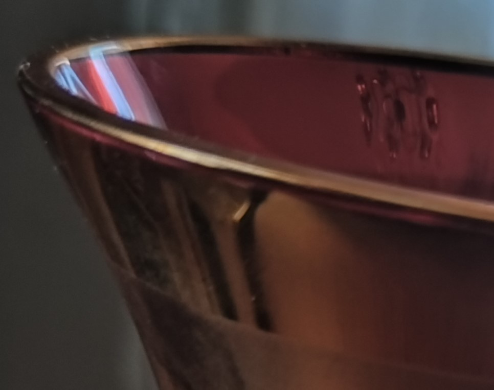 značená zlacená váza, vysoký smalt, Nový Bor 70. léta - 11