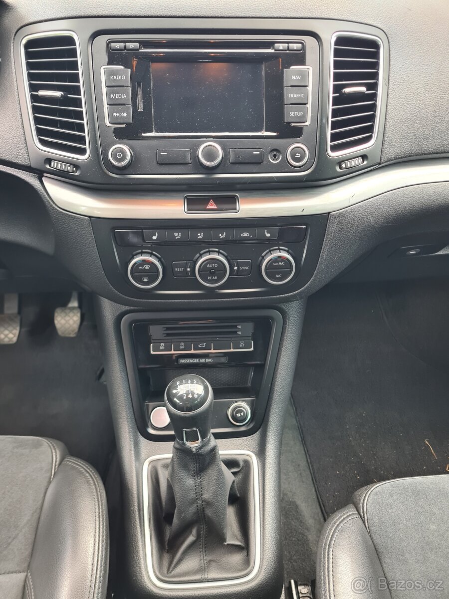 VW Sharan 2.0 TDi_103 kW - 11